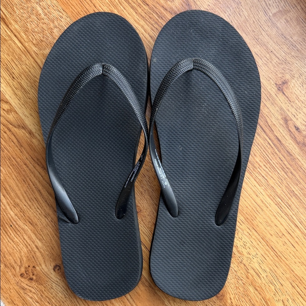 Black Flip Flops